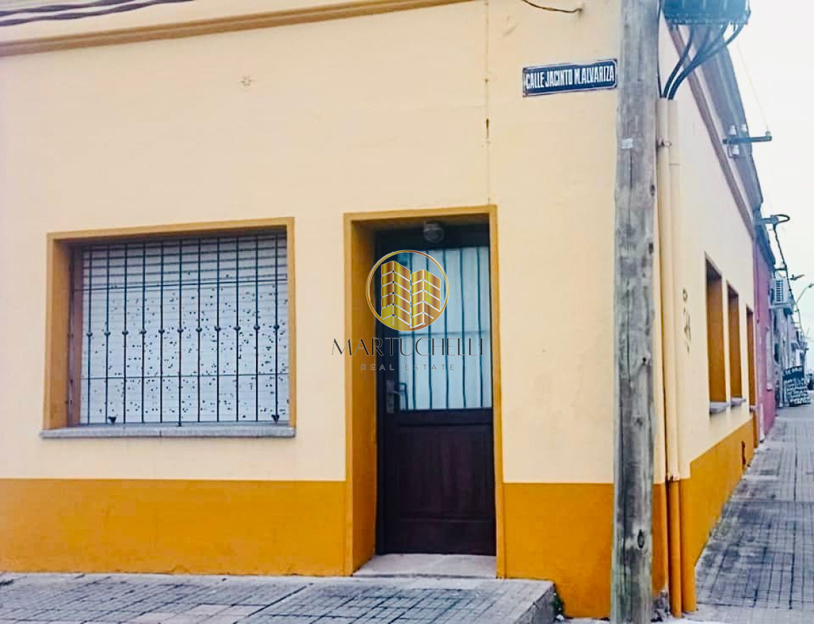 Casa ID.46 - Casa Esquinera en Venta, Zona Céntrica, Oportunidad para Negocio
