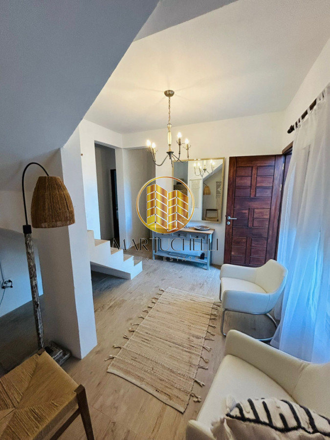 Casa ID.201 - Alquiler anual - Casa moderna a pasos del mar, 4 dormitorios