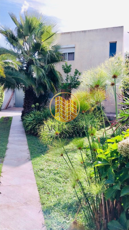 Casa ID.178 - Casa de 2 dormitorios con cochera, en Alquiler, San Carlos