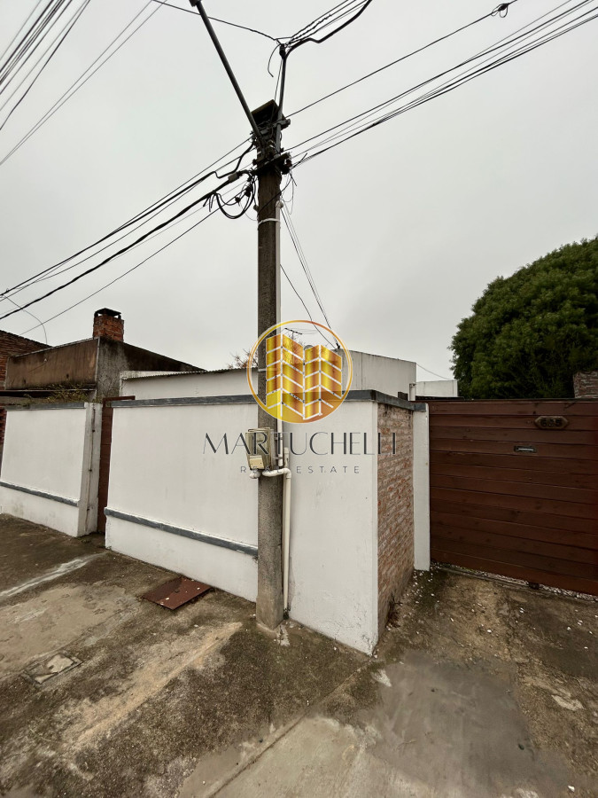 Casa ID.125 - 2 Casas en Alquiler, 4 dormitorios, en San Carlos
