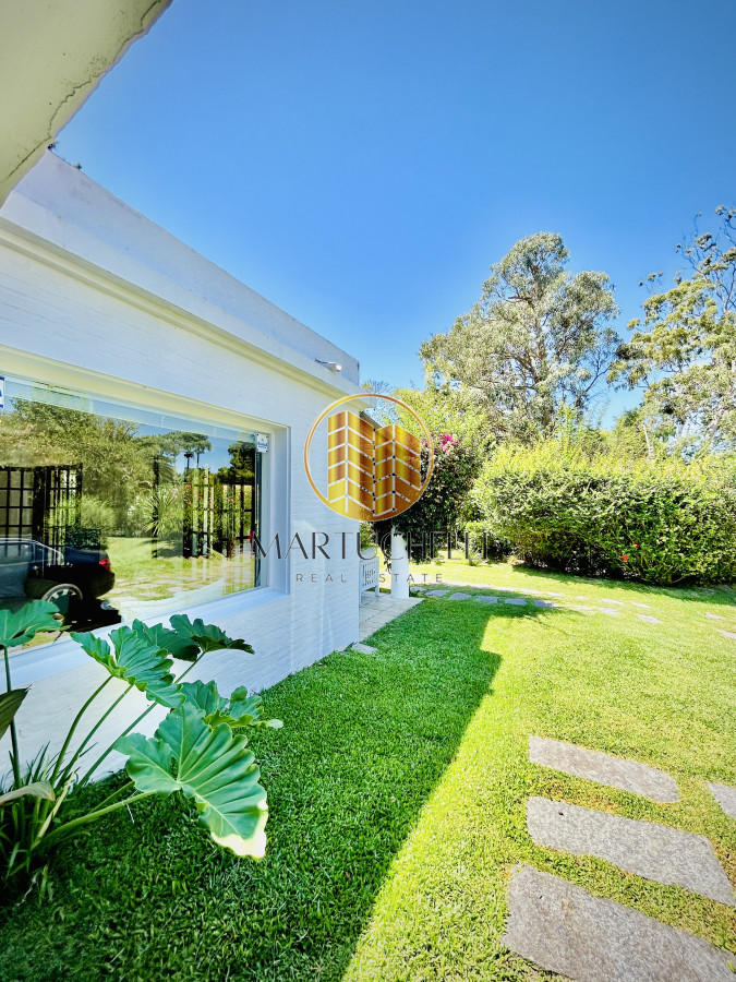 Casa ID.75 - Amplio Chalet en venta, ubicado en Punta del Este