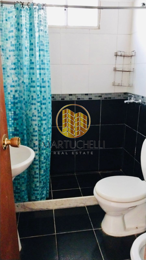 Casa ID.178 - Casa de 2 dormitorios con cochera, en Alquiler, San Carlos