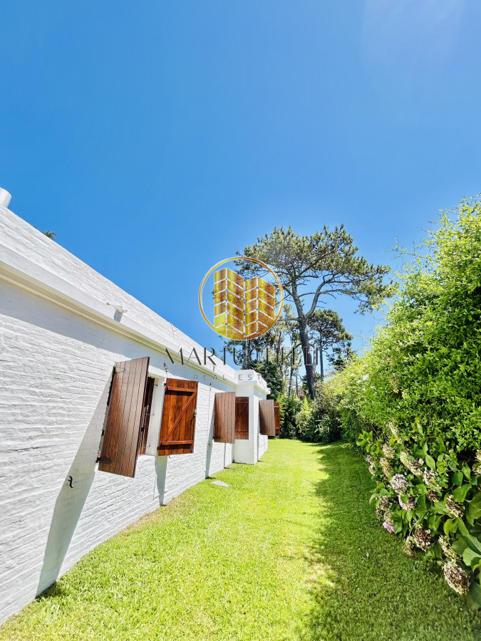 Casa ID.75 - Amplio Chalet en venta, ubicado en Punta del Este