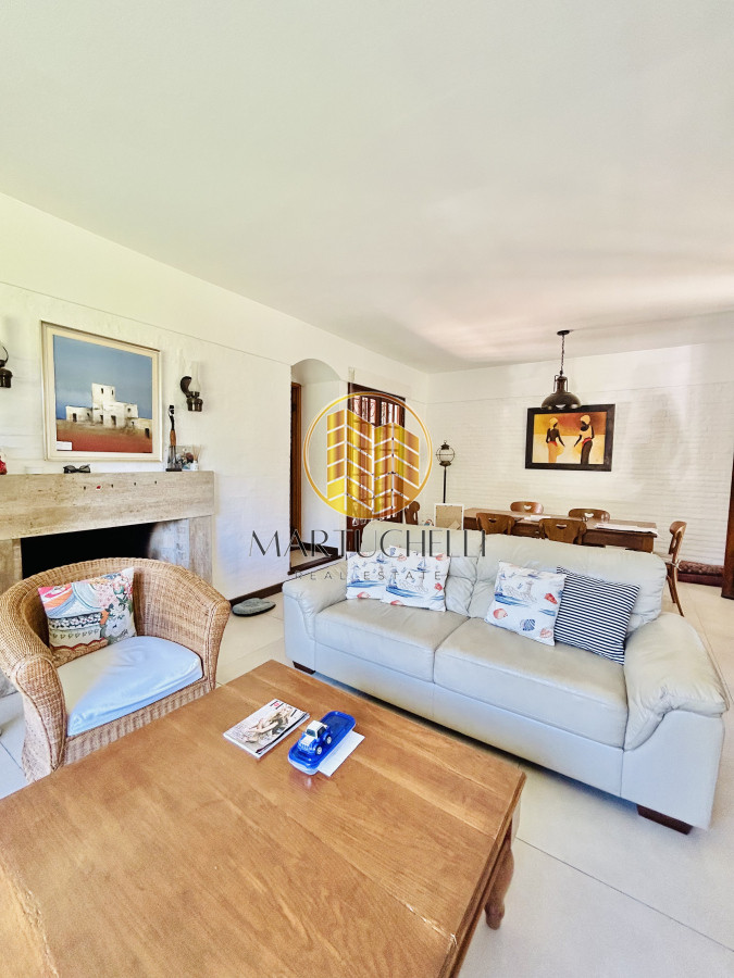 Casa ID.75 - Amplio Chalet en venta, ubicado en Punta del Este