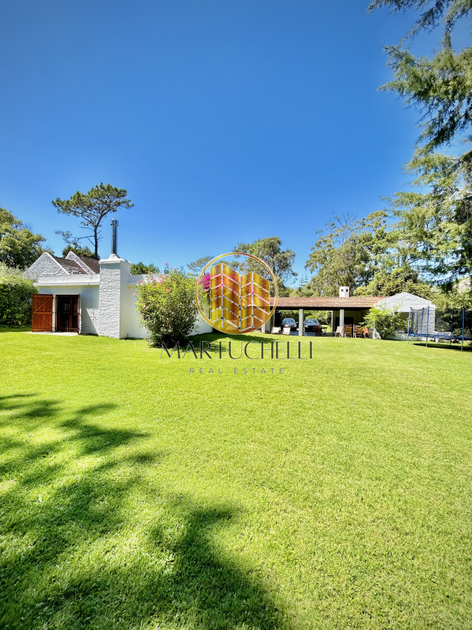 Casa ID.75 - Amplio Chalet en venta, ubicado en Punta del Este