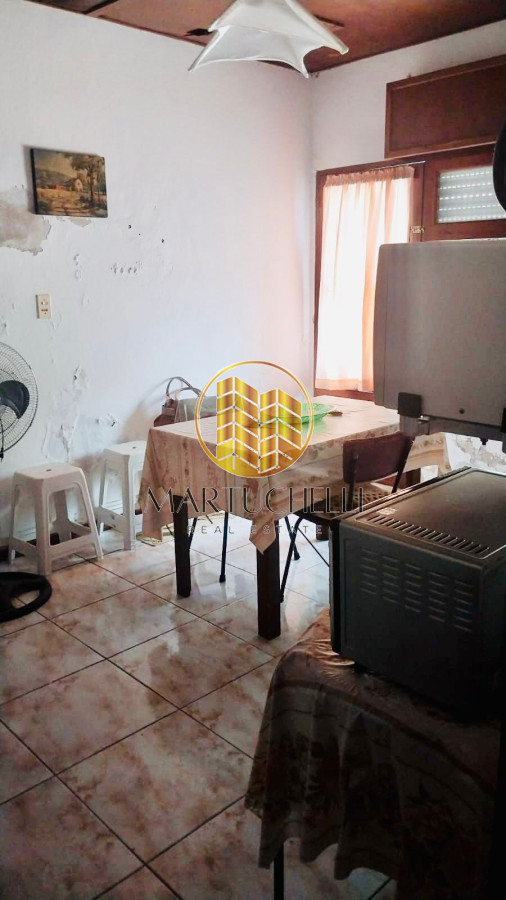 Casa ID.46 - Casa Esquinera en Venta, Zona Céntrica, Oportunidad para Negocio