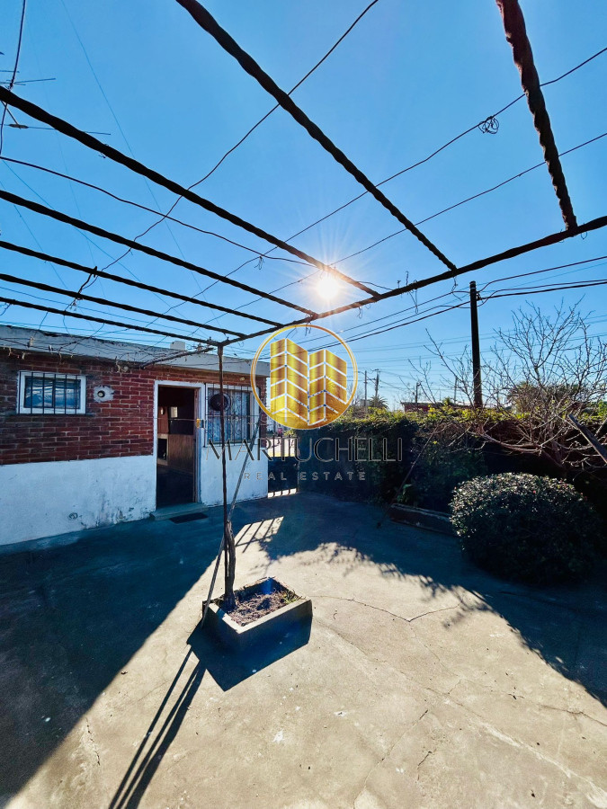 Casa ID.112 - Amplia propiedad esquinera en venta, en San Carlos