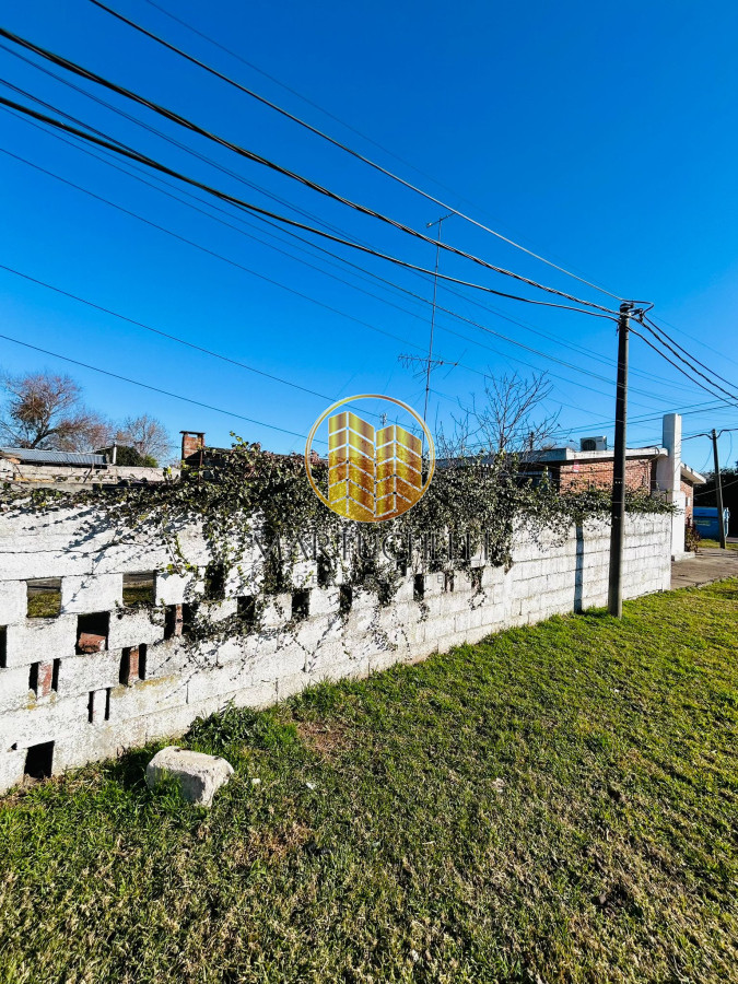 Casa ID.112 - Amplia propiedad esquinera en venta, en San Carlos