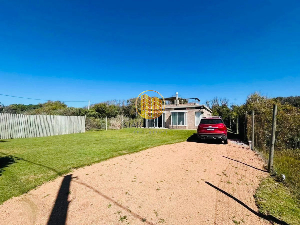 Casa ID.52 - Casa de 3 dormitorios frente al mar, en Venta, Balneario Buenos Aires