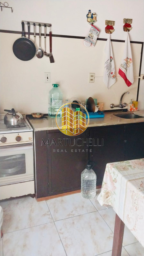 Casa ID.46 - Casa Esquinera en Venta, Zona Céntrica, Oportunidad para Negocio