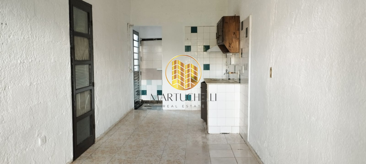 Casa ID.233 - Casa en Alquiler, de 2 dormitorios con amplio patio, en San Carlos