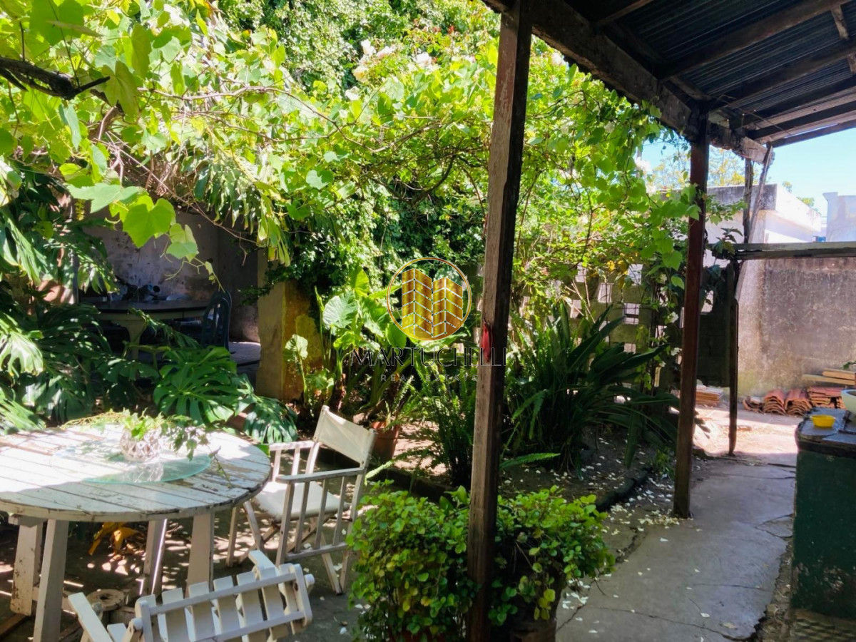 Casa ID.220 - Casa de 4 dormitorios en Alquiler, en el Centro de San Carlos