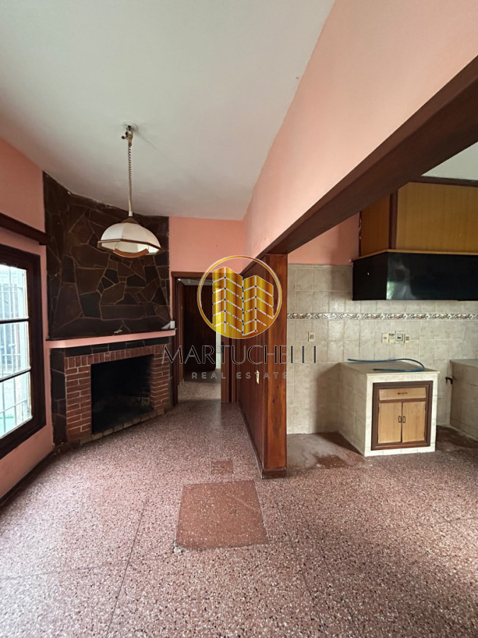 Casa ID.253 - Amplia Casa en Alquiler en el Centro de San Carlos