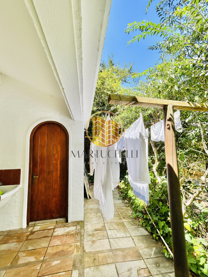 Casa ID.75 - Amplio Chalet en venta, ubicado en Punta del Este