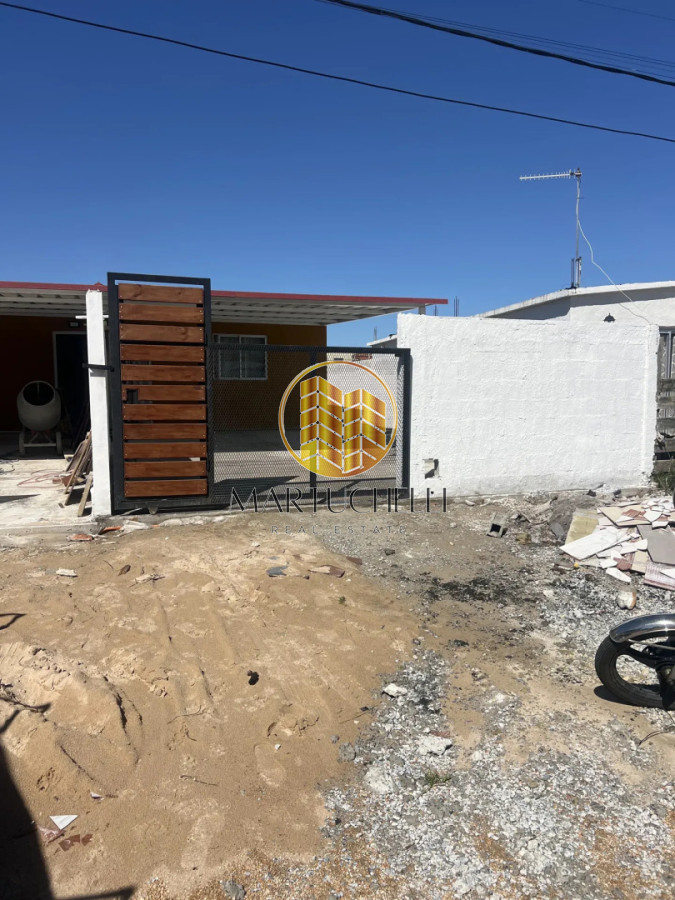 Casa ID.212 - Oportunidad de Inversion, 2 Casas en Venta en San Carlos con renta