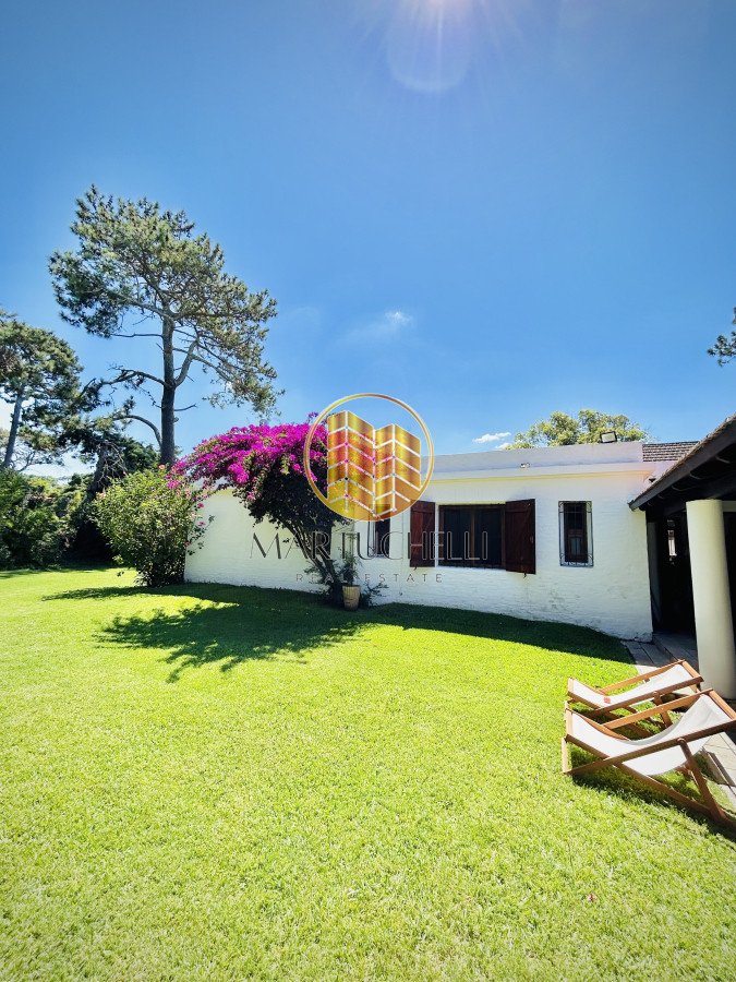 Casa ID.75 - Amplio Chalet en venta, ubicado en Punta del Este