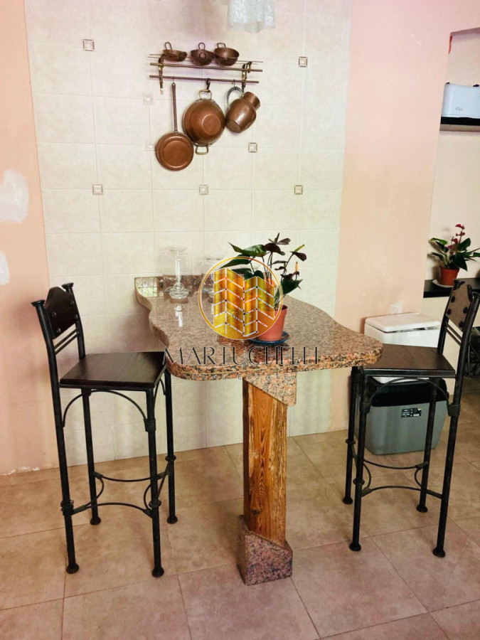 Casa ID.220 - Casa de 4 dormitorios en Alquiler, en el Centro de San Carlos