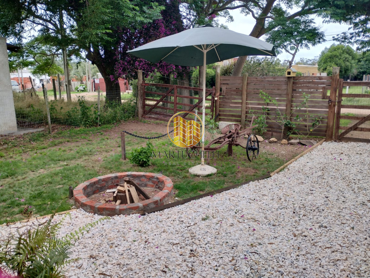 Casa ID.137 - Alquiler anual casa de 2 dormitorios en Balneario Buenos Aires