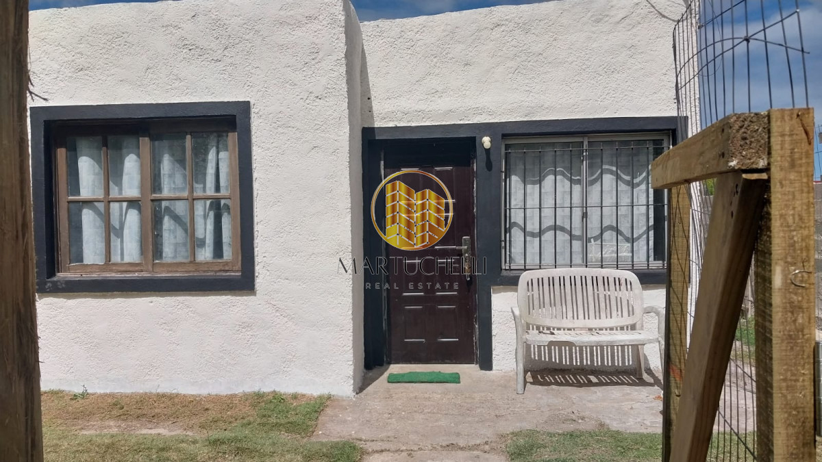Casa ID.205 - Alquiler en Maldonado - Casa de 2 dormitorios con cochera