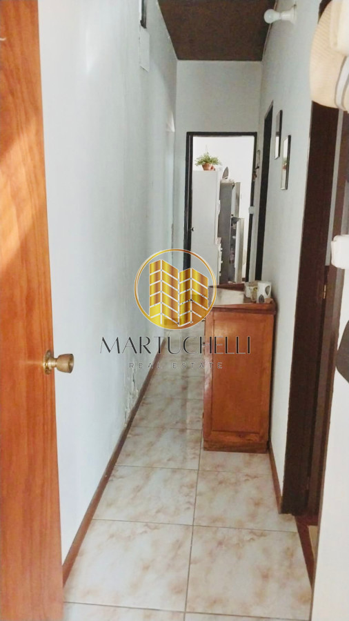 Casa ID.46 - Casa Esquinera en Venta, Zona Céntrica, Oportunidad para Negocio