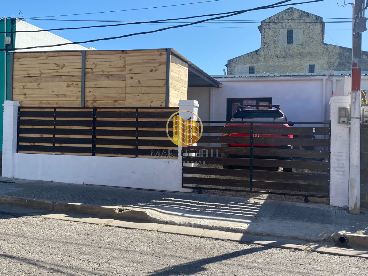Casa ID.37 - Casa de 2 dormitorios en San Carlos, Venta