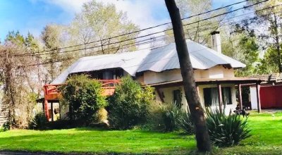 Casa de 4 dormitorios en Venta, ubicada en La Barra