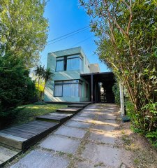 Venta Casa en La Barra, 4 dormitorios, a pasos de la playa