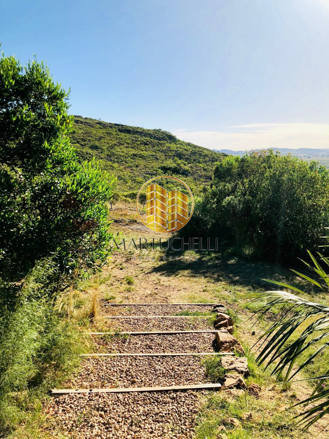 Chacra ID.41 - Chacra de 7 hectáreas con 2 casas, piscina, invernáculos en Venta