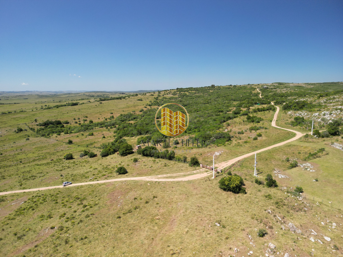 Chacra ID.55 - Chacra de 5ha en Venta, Sierra de Carapé, con Container, etc