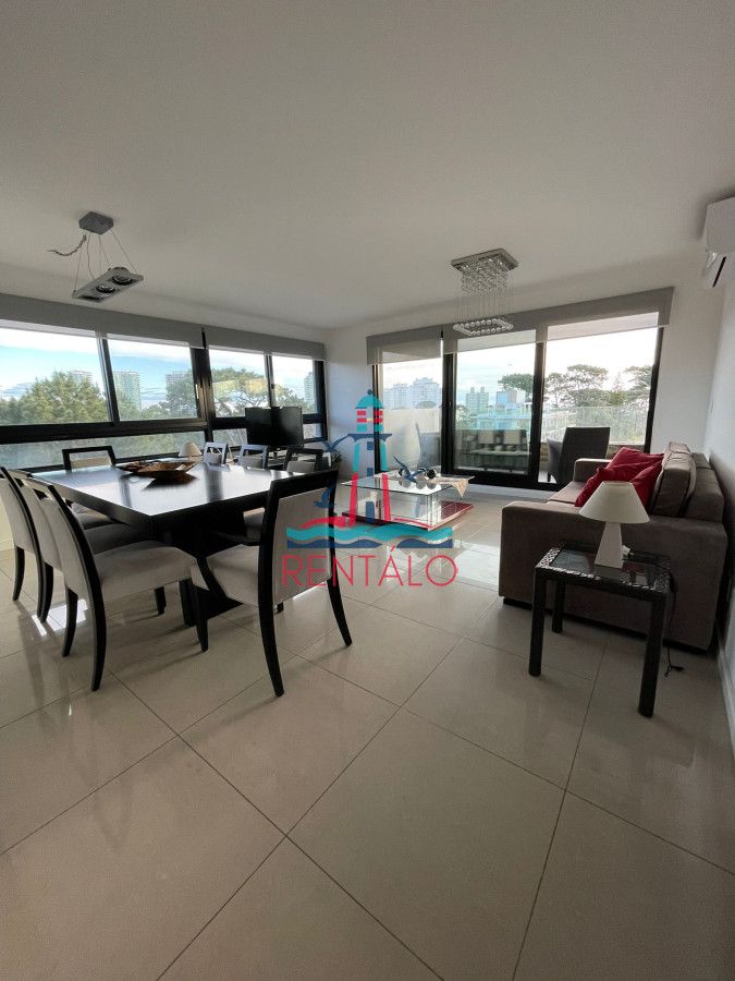 Apartamento ID.498 - Penthouse en venta en Punta del Este