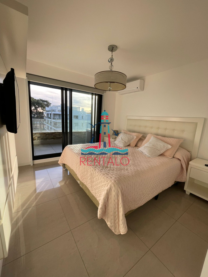 Apartamento ID.498 - Penthouse en venta en Punta del Este