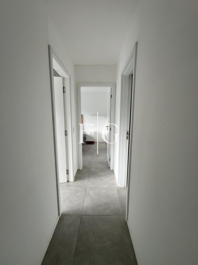 Apartamento ID.969 - ALQUILER ANUAL EN PUNTA DEL ESTE SIN MUEBLES