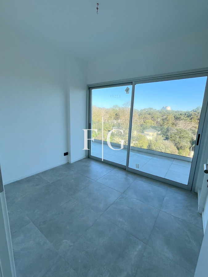 Apartamento ID.953 - ALQUILER ANUAL EN PUNTA DEL ESTE SIN MUEBLES