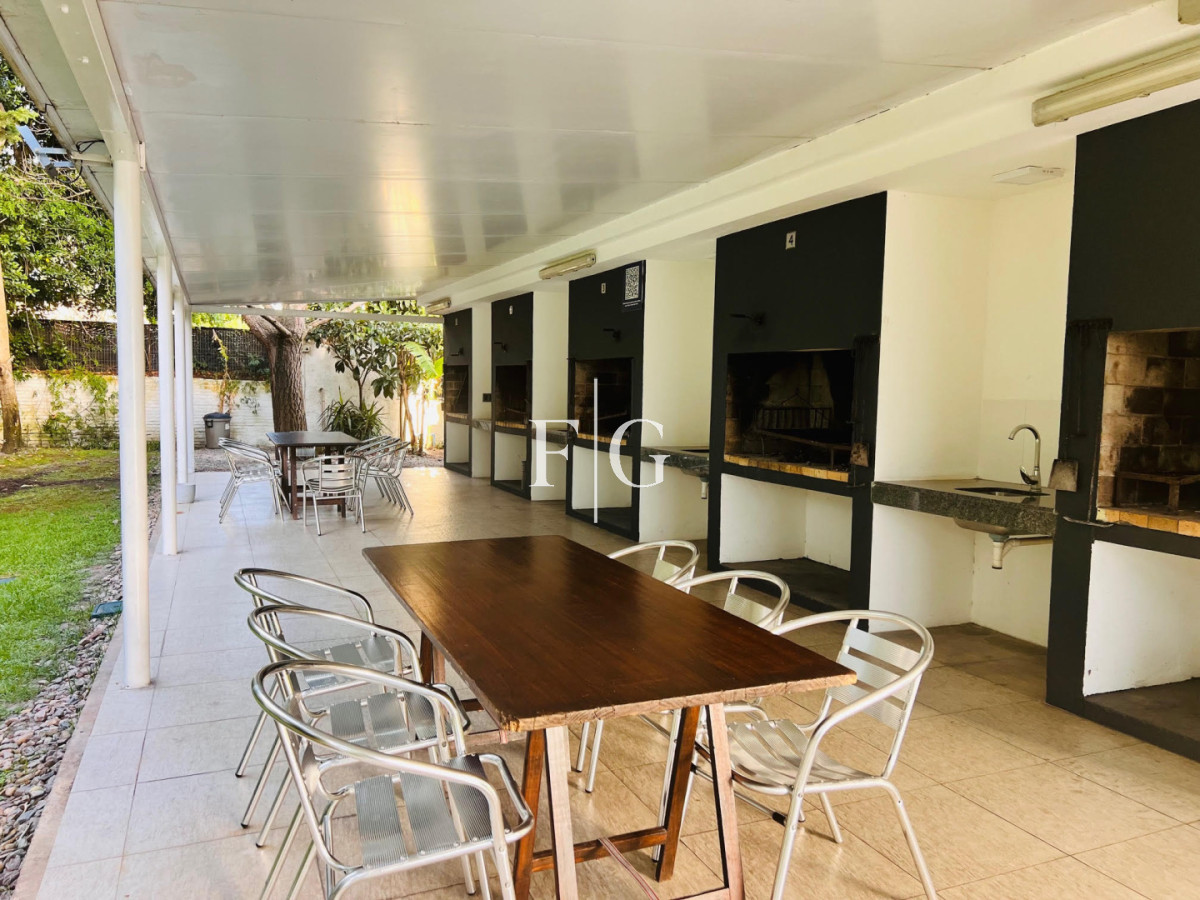 Apartamento ID.956 - Apto 2 dormitorios 2 baños, amplia terraza, garaje, excelente ubicación