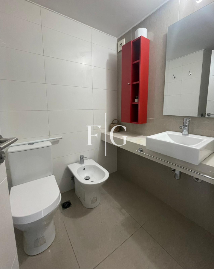 Apartamento ID.933 - HERMOSO PENT HOUSE EN ALQUILER ANUAL EN PUNTA DEL ESTE