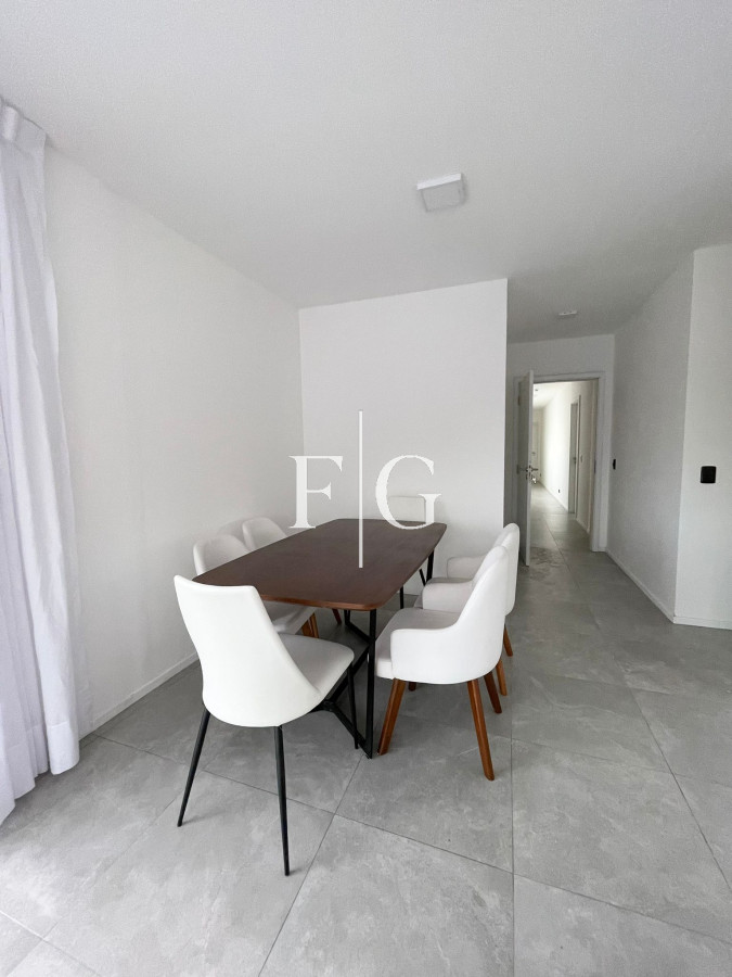 Apartamento ID.951 - ALQUILER ANUAL EN PUNTA DEL ESTE AMUEBLADO. 2 DORMITORIO + 2 BAÑOS