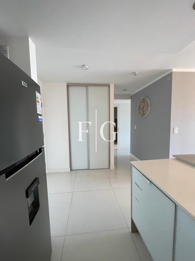 Apartamento ID.918 - Oportunidad apartamento 2 dormitorios, a pasos del mar playa Mansa y Brava