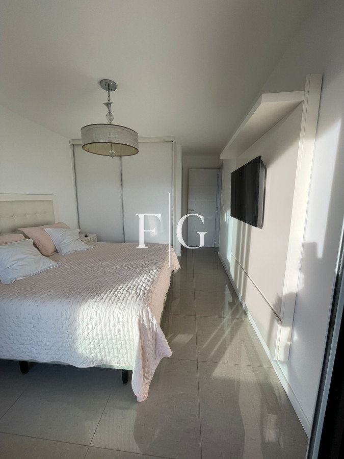 Apartamento ID.935 - HERMOSO PENT HOUSE EN VENTA. ZONA ARCOBALENO 2 DORMITORIOS 3 BAÑOS
