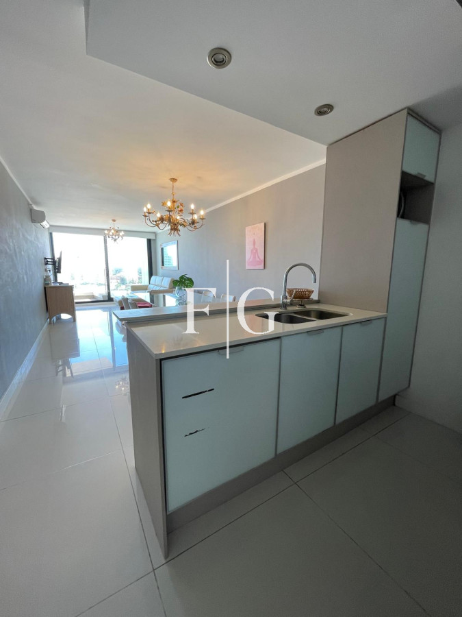 Apartamento ID.918 - Oportunidad apartamento 2 dormitorios, a pasos del mar playa Mansa y Brava