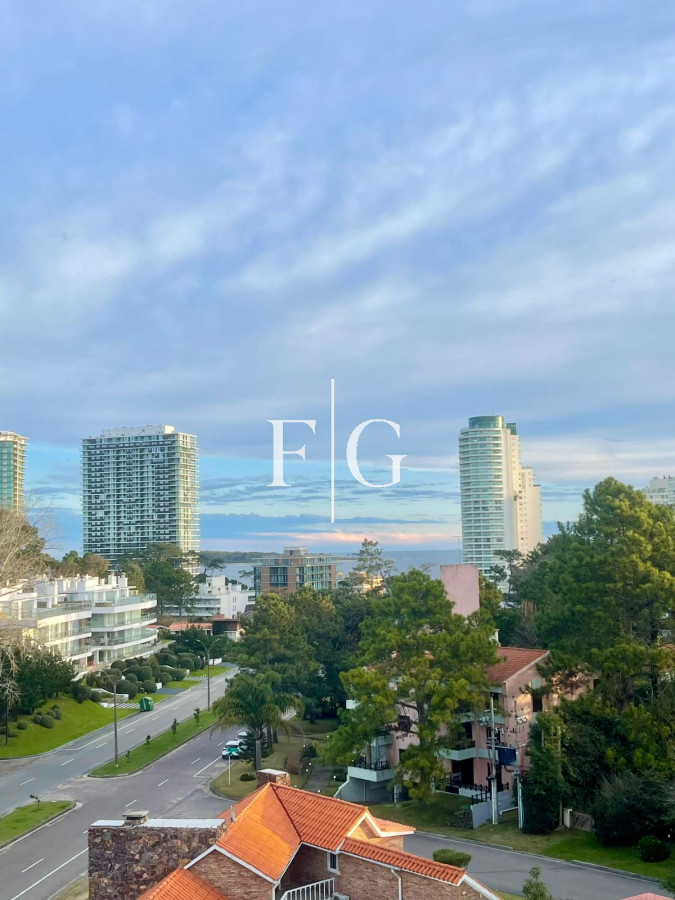Apartamento ID.952 - MONOAMBIENTE EN VENTA Y ALQUILER ANUAL PUNTA DEL ESTE