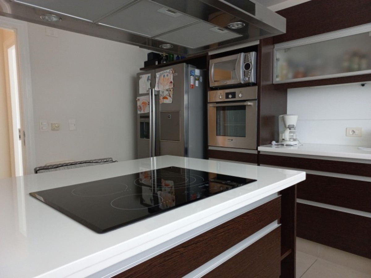 Apartamento ID.875 - Departamento, Venta ,Brava,Punta del Este