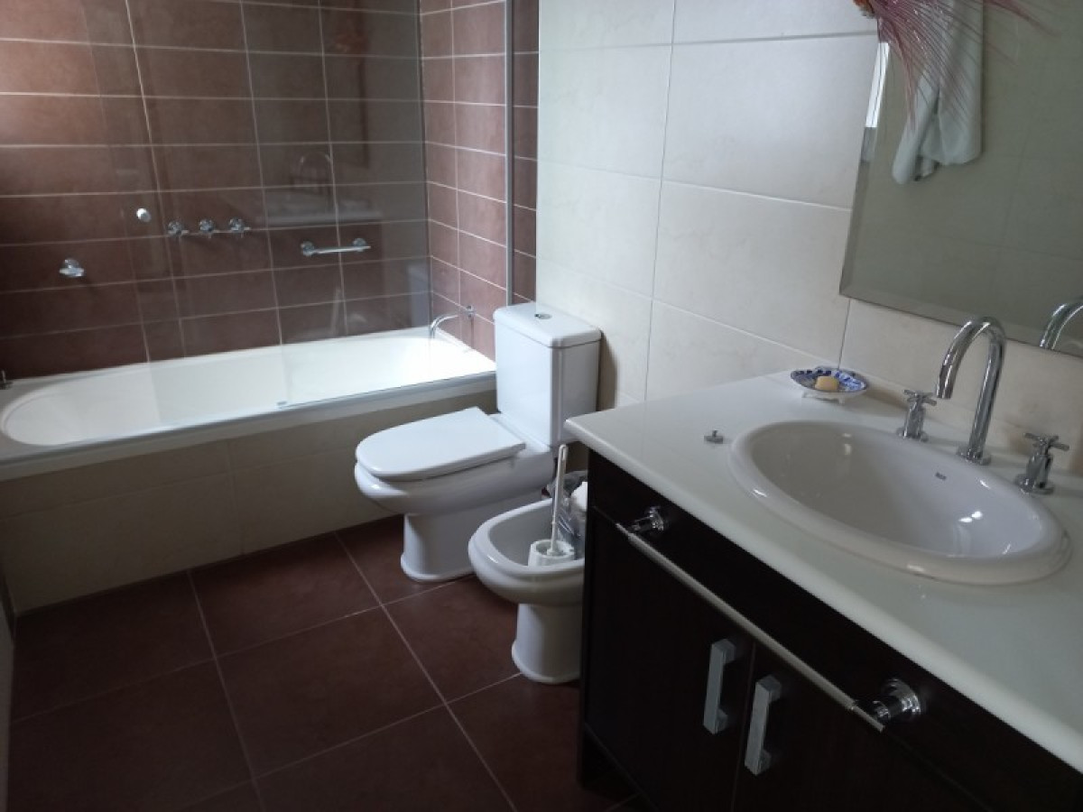 Apartamento ID.875 - Departamento, Venta ,Brava,Punta del Este