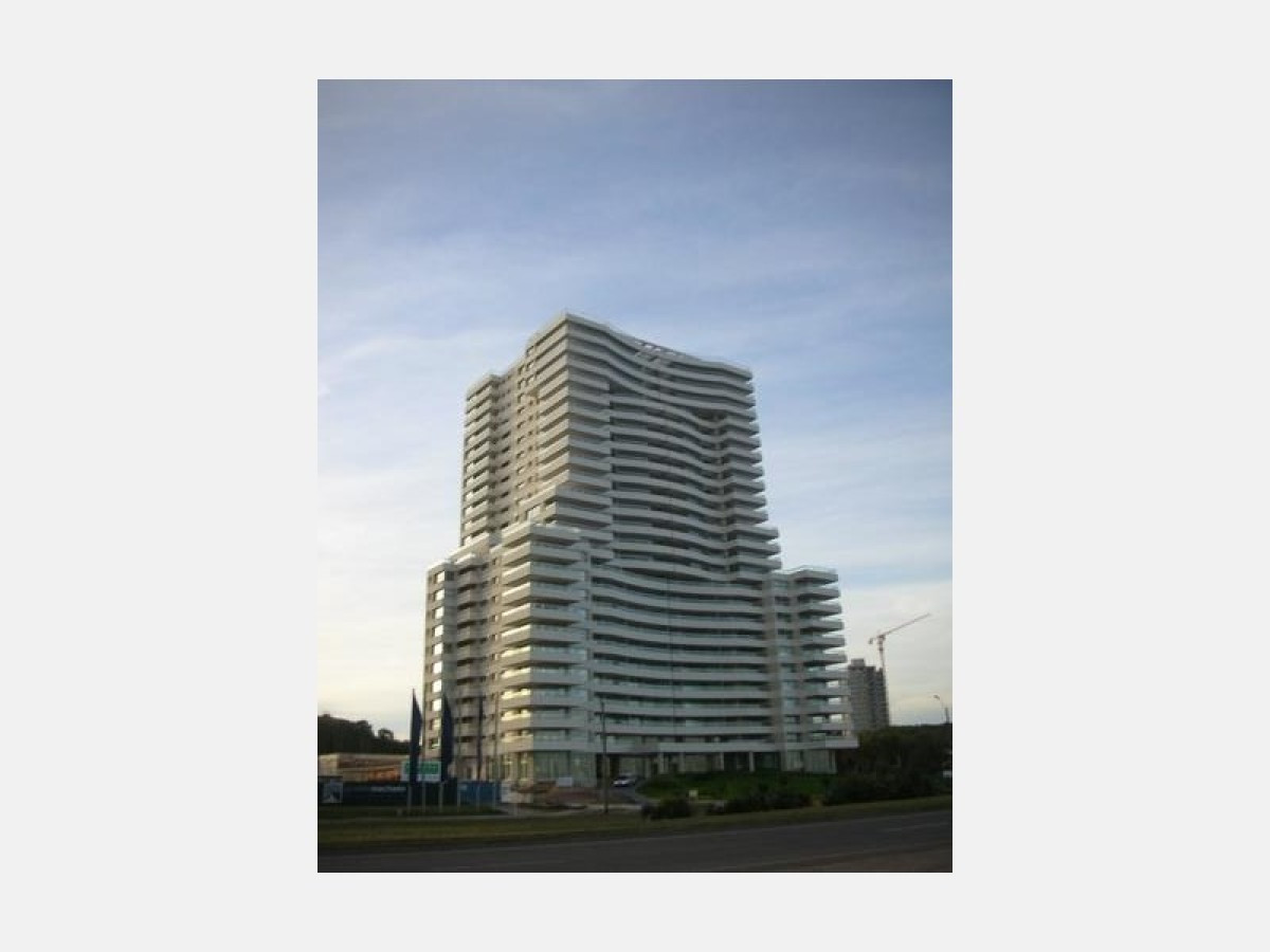 Apartamento ID.880 - Departamento, Venta ,Brava,Punta del Este