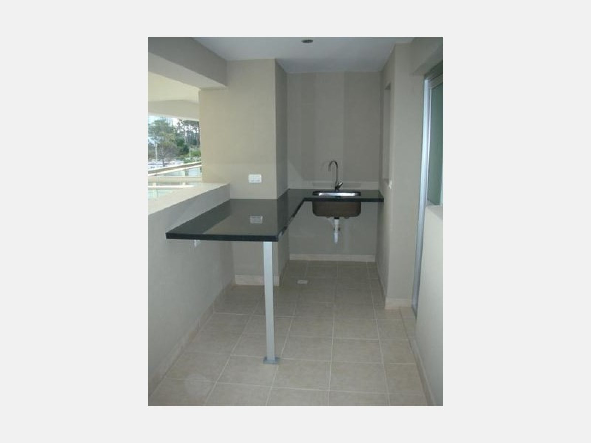 Apartamento ID.880 - Departamento, Venta ,Brava,Punta del Este