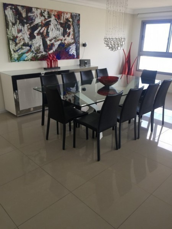 Apartamento ID.890 - Apto. Venta PentHouse. Excelente vista a Mansa y Brava. 