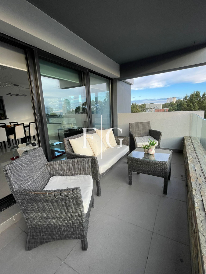 Apartamento ID.935 - HERMOSO PENT HOUSE EN VENTA. ZONA ARCOBALENO 2 DORMITORIOS 3 BAÑOS