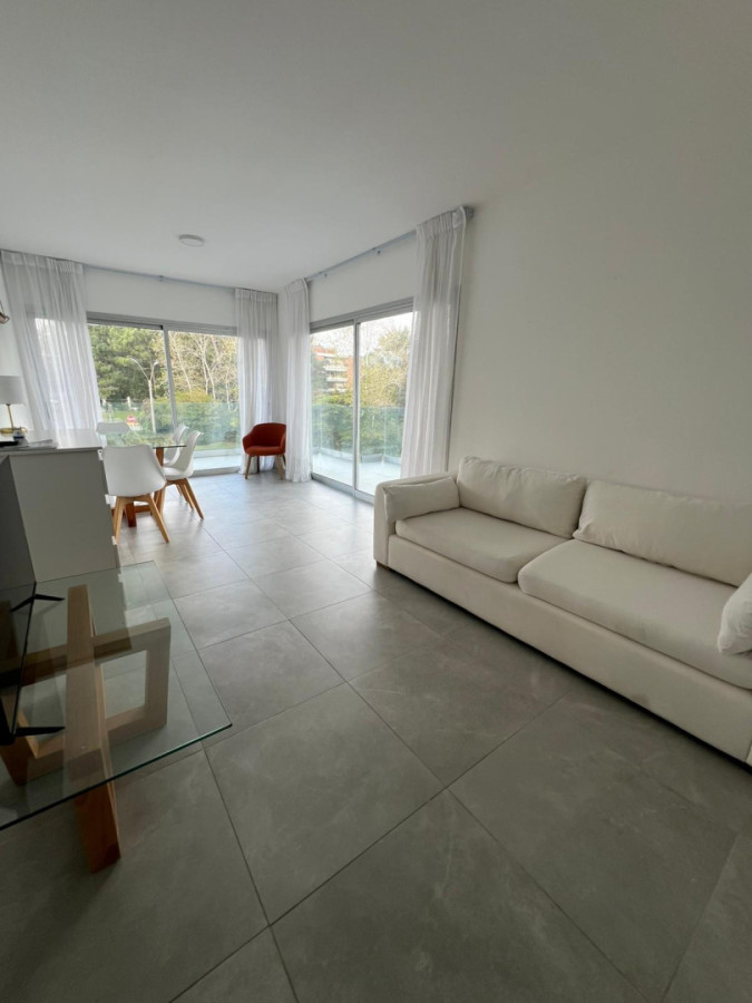 ALQUILER ANUAL EN PUNTA DEL ESTE 