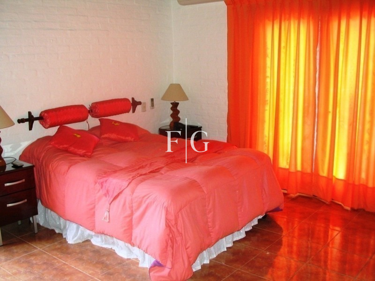 Casa ID.16 - Casa en Maldonado, Jardi­n Pinares