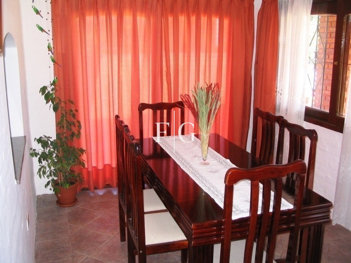 Casa ID.16 - Casa en Maldonado, Jardi­n Pinares