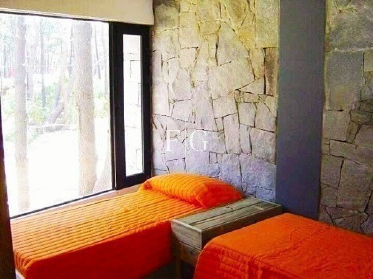 Casa ID.828 - ALQUILER ANUAL  Y TEMPORAL EN MONTOYA